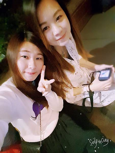 台中好吃的燒肉推薦-紅巢燒肉工房(水相店)-紅色鳥巢好可愛!!燒肉品質也一級棒甜點哈根達斯冰淇淋!!