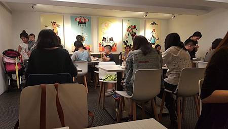 台北東區。黑鳥先生mr. black bird/下午茶棉花糖咖啡廳好好吃的麻吉鬆餅+超CUTE的棉花糖咖啡 台北東區。黑鳥先生mr. black bird/下午茶棉花糖咖啡廳好好吃的麻吉鬆餅+超CUTE的棉花糖咖啡