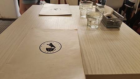 台北東區。黑鳥先生mr. black bird/下午茶棉花糖咖啡廳好好吃的麻吉鬆餅+超CUTE的棉花糖咖啡 台北東區。黑鳥先生mr. black bird/下午茶棉花糖咖啡廳好好吃的麻吉鬆餅+超CUTE的棉花糖咖啡