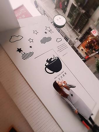 台北東區。黑鳥先生mr. black bird/下午茶棉花糖咖啡廳好好吃的麻吉鬆餅+超CUTE的棉花糖咖啡 台北東區。黑鳥先生mr. black bird/下午茶棉花糖咖啡廳好好吃的麻吉鬆餅+超CUTE的棉花糖咖啡