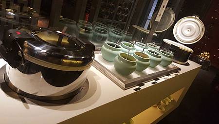 推薦板橋好吃麻辣火鍋【這一鍋皇室秘藏鍋物鴛鴦麻辣火鍋】這一鍋好吃嗎這一鍋鴨血好好吃 推薦板橋好吃麻辣火鍋【這一鍋皇室秘藏鍋物鴛鴦麻辣火鍋】這一鍋好吃嗎這一鍋鴨血好好吃