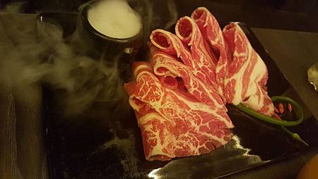 推薦板橋好吃麻辣火鍋【這一鍋皇室秘藏鍋物鴛鴦麻辣火鍋】這一鍋好吃嗎這一鍋鴨血好好吃 推薦板橋好吃麻辣火鍋【這一鍋皇室秘藏鍋物鴛鴦麻辣火鍋】這一鍋好吃嗎這一鍋鴨血好好吃