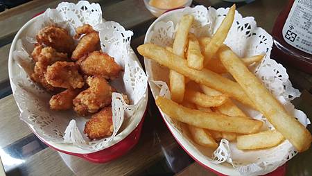 新北市板橋區。好食光早午餐 GOODTIME 推薦板橋好吃下午茶早餐店推薦好吃卡滋卡滋脆餅 新北市板橋區。好食光早午餐 GOODTIME 推薦板橋好吃下午茶早餐店推薦好吃卡滋卡滋脆餅