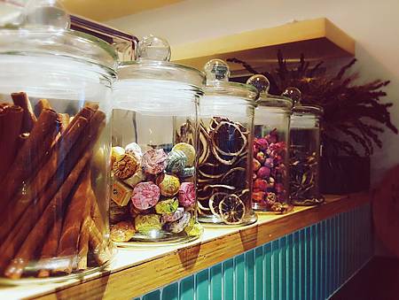 台北東區。花甜果室 /推薦台北東區超人氣排隊好喝現打果汁 特別的調果汁 喝起來非常愉悅順口清爽 台北東區。花甜果室 /推薦台北東區超人氣排隊好喝現打果汁 特別的調果汁 喝起來非常愉悅順口清爽