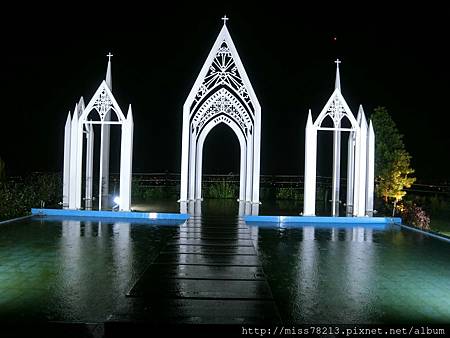 新竹輕旅行推薦必去八景點~IG人氣打卡 新竹一日遊二日遊行程規劃 豆腐岩飛龍肉圓新竹市眷村博物館不來會後悔!!! 新竹輕旅行推薦必去八景點~IG人氣打卡 新竹一日遊二日遊行程規劃 豆腐岩飛龍肉圓新竹市眷村博物館不來會後悔!!!