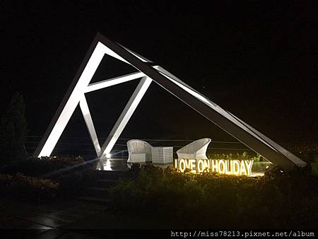 新竹輕旅行推薦必去八景點~IG人氣打卡 新竹一日遊二日遊行程規劃 豆腐岩飛龍肉圓新竹市眷村博物館不來會後悔!!! 新竹輕旅行推薦必去八景點~IG人氣打卡 新竹一日遊二日遊行程規劃 豆腐岩飛龍肉圓新竹市眷村博物館不來會後悔!!!