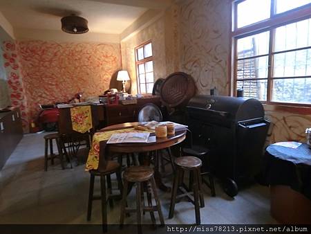 新竹輕旅行推薦必去八景點~IG人氣打卡 新竹一日遊二日遊行程規劃 豆腐岩飛龍肉圓新竹市眷村博物館不來會後悔!!!