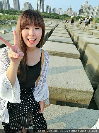 新竹輕旅行推薦必去八景點~IG人氣打卡 新竹一日遊二日遊行程規劃 豆腐岩飛龍肉圓新竹市眷村博物館不來會後悔!!! 新竹輕旅行推薦必去八景點~IG人氣打卡 新竹一日遊二日遊行程規劃 豆腐岩飛龍肉圓新竹市眷村博物館不來會後悔!!!