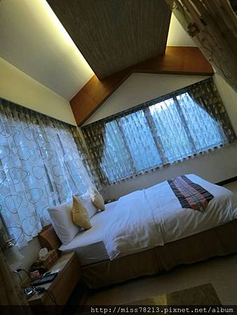 新竹輕旅行推薦必去八景點~IG人氣打卡 新竹一日遊二日遊行程規劃 豆腐岩飛龍肉圓新竹市眷村博物館不來會後悔!!!