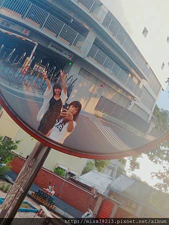 新竹輕旅行推薦必去八景點~IG人氣打卡 新竹一日遊二日遊行程規劃 豆腐岩飛龍肉圓新竹市眷村博物館不來會後悔!!!