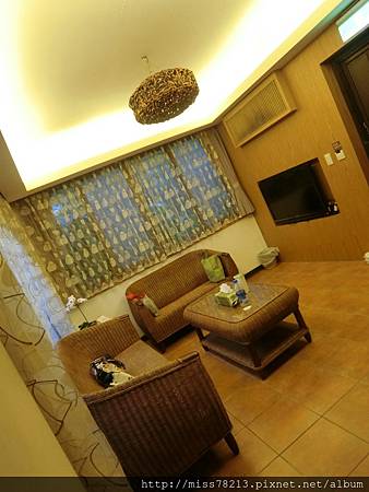 新竹輕旅行推薦必去八景點~IG人氣打卡 新竹一日遊二日遊行程規劃 豆腐岩飛龍肉圓新竹市眷村博物館不來會後悔!!!