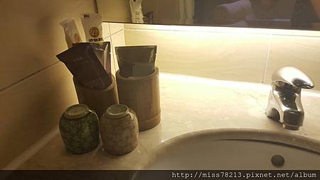 新竹輕旅行推薦必去八景點~IG人氣打卡 新竹一日遊二日遊行程規劃 入住新竹六星集Villa豆腐岩飛龍肉圓新竹市眷村博物館不來會後悔!!!