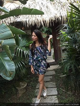 新竹輕旅行推薦必去八景點~IG人氣打卡 新竹一日遊二日遊行程規劃 入住新竹六星集Villa豆腐岩飛龍肉圓新竹市眷村博物館不來會後悔!!!