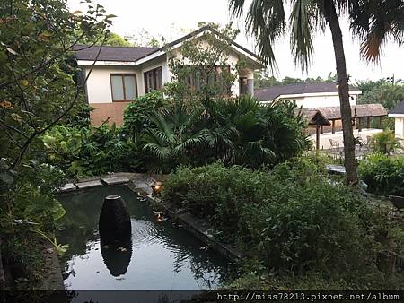 新竹輕旅行推薦必去八景點~IG人氣打卡 新竹一日遊二日遊行程規劃 入住新竹六星集Villa豆腐岩飛龍肉圓新竹市眷村博物館不來會後悔!!!