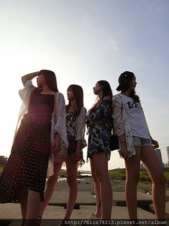 新竹輕旅行推薦必去八景點~IG人氣打卡 新竹一日遊二日遊行程規劃 入住新竹六星集Villa豆腐岩飛龍肉圓新竹市眷村博物館不來會後悔!!! 新竹輕旅行推薦必去八景點~IG人氣打卡 新竹一日遊二日遊行程規劃 入住新竹六星集Villa豆腐岩飛龍肉圓新竹市眷村博物館不來會後悔!!!