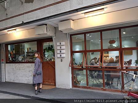 板橋下午茶甜點專賣推薦點點甜甜 好初早餐旗下甜點蛋糕店、板橋超人氣巷弄排隊甜點專賣店、好好吃的香蕉磅蛋糕