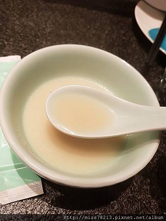 撈王鍋物料理台灣1號店台北信義區美食必點胡椒豬肚雞湯湯頭