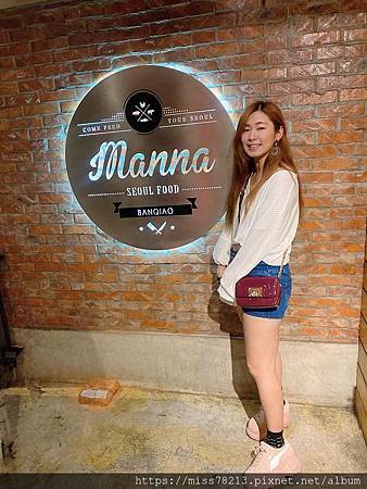 板橋燒肉推薦【Manna韓式烤肉專門店】厚切豬五花豬里肌好好吃 免動手烤肉 海鮮煎餅也好吃 海鮮豆腐鍋我也好愛!