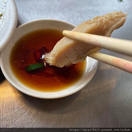 桃園龍潭美食景點【牛肉雄牛雜湯】龍元宮附近美食必喝牛雜湯還可續湯【菱潭街興創基地可愛市集】龍潭市區老字號美食