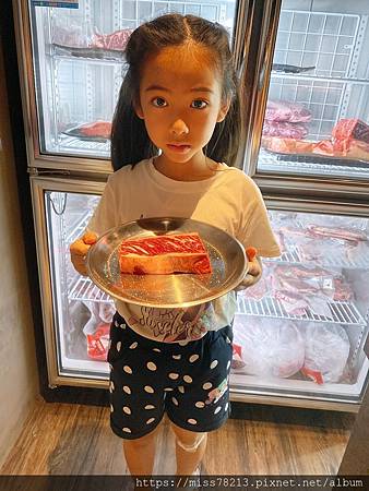 参火木鮮切牛排