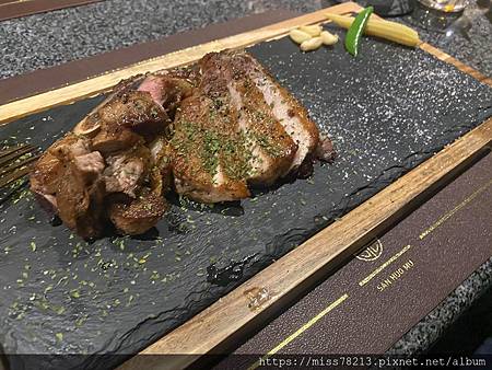 参火木鮮切牛排