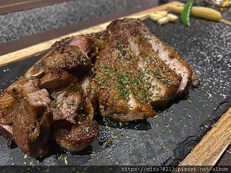 参火木鮮切牛排