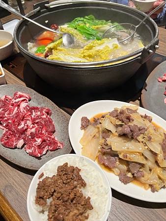 宣牛溫體牛肉火鍋