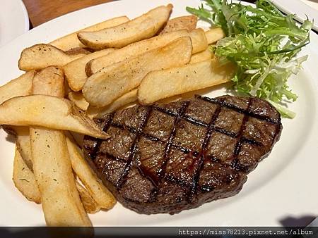 Texas Roadhouse 德州鮮切牛排 微風松高店