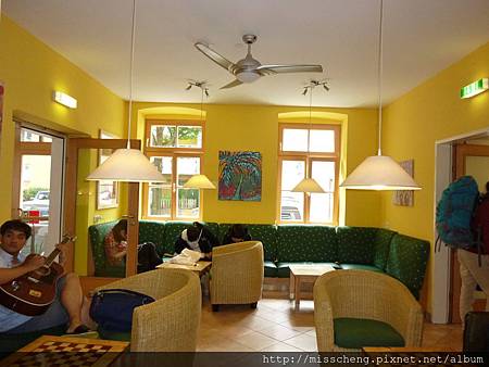 Hostel Ruthensteiner的common room 一