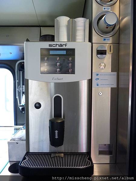 Westbahn火車餐車內的咖啡販賣機