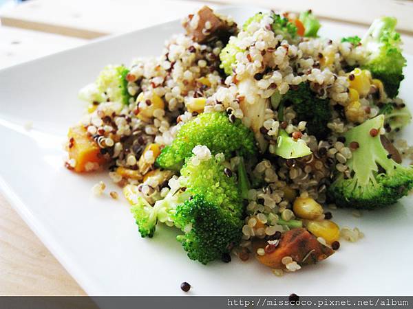 20130724_Breakfast_花椰菜玉米藜麥沙拉_05