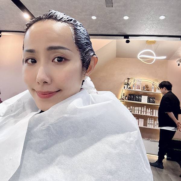 [中壢]小樹修修親子美髮造型沙龍～法式浪漫長捲髮/日式霧灰棕