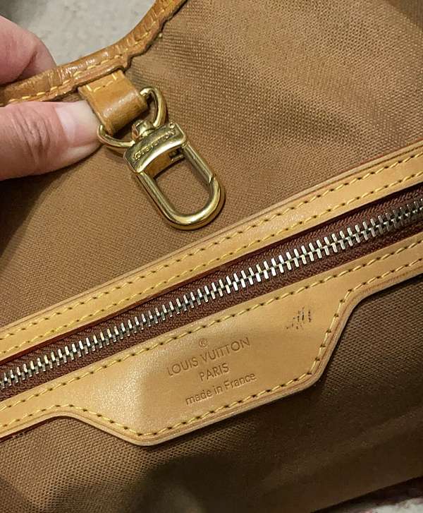 Louis Vuitton] Louis Vuitton Batiniol Orizonal M51154 Monogram