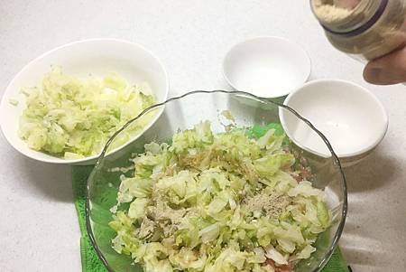 Pork and Cabbage dumplins_29.jpg