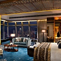 rchk_ritz-carlton_suite_bedroom_2-1.jpg