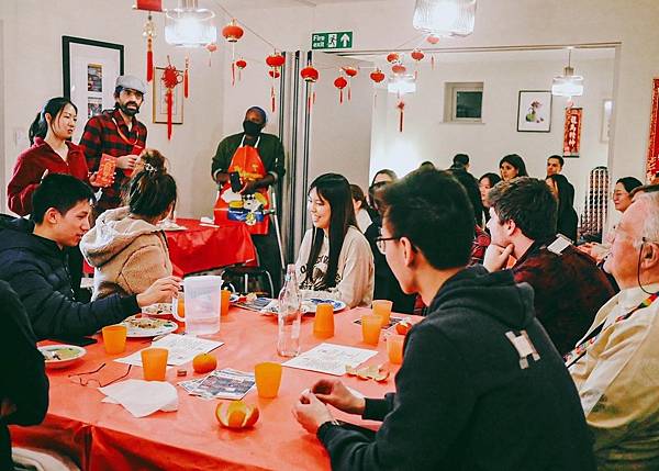 AAC483B1-8E09-41B2-9BAD-B3D339473AA8