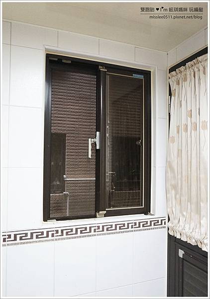格子窗簾-2.JPG 格子窗簾-2.JPG