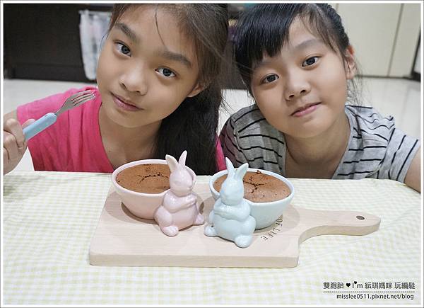 桌巾-8.jpg 桌巾-8.jpg
