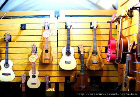 ASIATIQUE-UKULELE-2