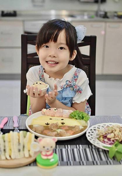 拉拉熊咖喱小雞 蛋包彩米飯餐點-3