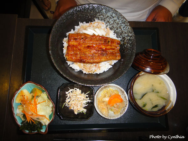 澤の料理-鰻丼定食