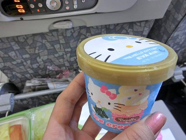 528128_357724677602180_1351649513_n