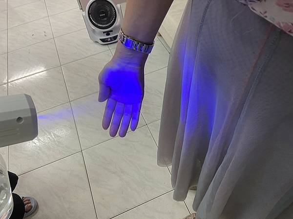 愛秀ishow形象美學 (1).jpg