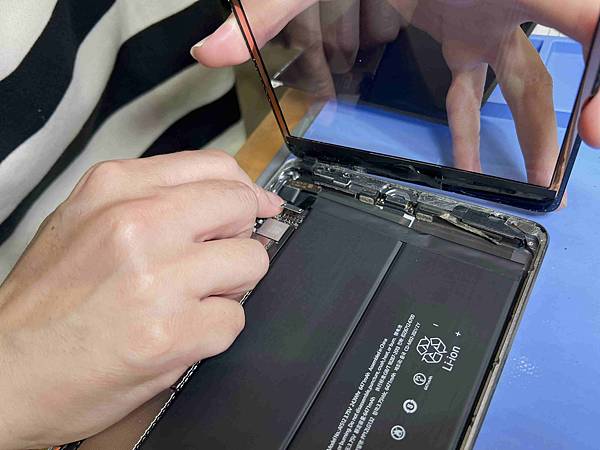 SZ蘋果手機維修 (81).jpg