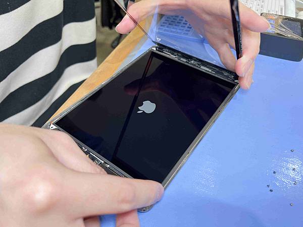SZ蘋果手機維修 (82).jpg