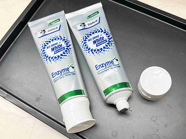 黑人全亮白極緻牙膏潄口水 (22).jpg
