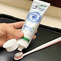 黑人全亮白極緻牙膏潄口水 (25).jpg