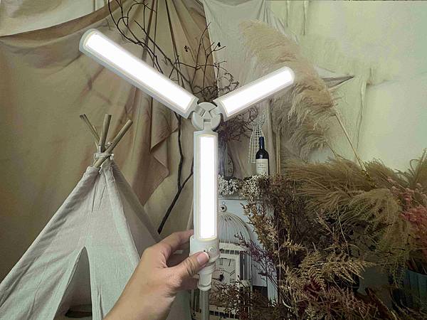 美極品補光燈 (6).jpg