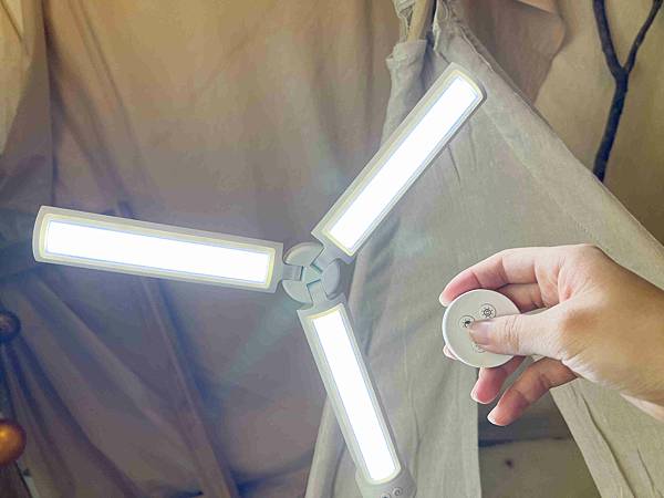 美極品補光燈 (20).jpg