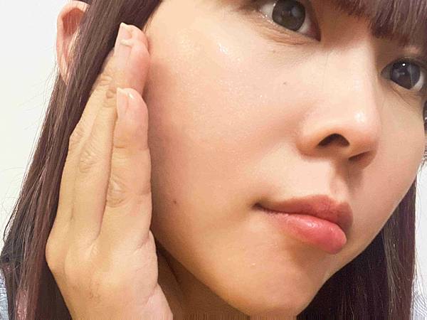 ERH 絕對修護保濕精華液 (70).jpg